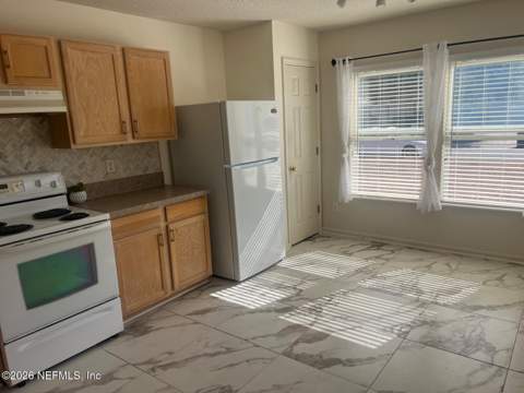 7110 Newman Lake Court, Jacksonville FL - photo 16 of 34