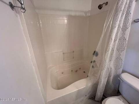 7110 Newman Lake Court, Jacksonville FL - photo 22 of 34