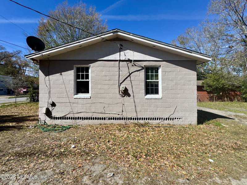 2 bedroom Single Family Residence at 1087 W 29th Street, North End, Jacksonville — photo 4