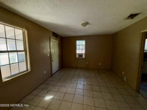 1087 W 29th Street, Jacksonville FL - photo 9 of 17