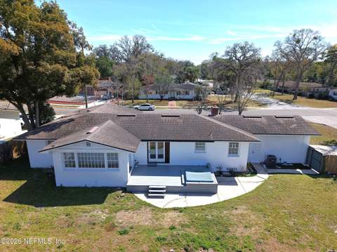 7915 Alderman Road, Jacksonville FL - photo 11 of 75