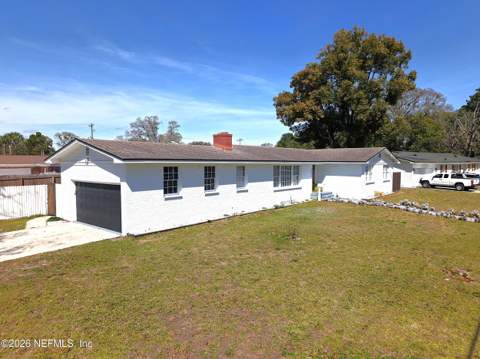 7915 Alderman Road, Jacksonville FL - photo 18 of 75
