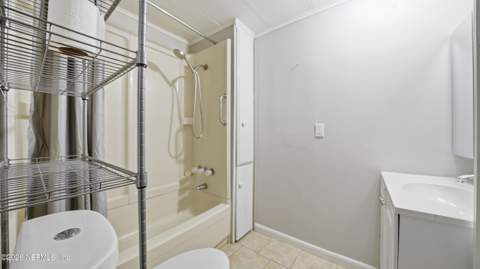 5827 Jason Drive, Jacksonville FL - photo 23 of 35
