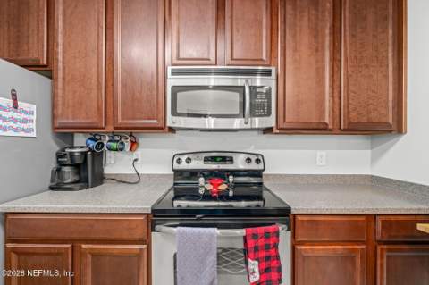 7039 Deer Lodge Circle #107, Jacksonville FL - photo 8 of 36