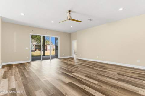 14455 Cherry Lake Drive, Jacksonville FL - photo 17 of 49