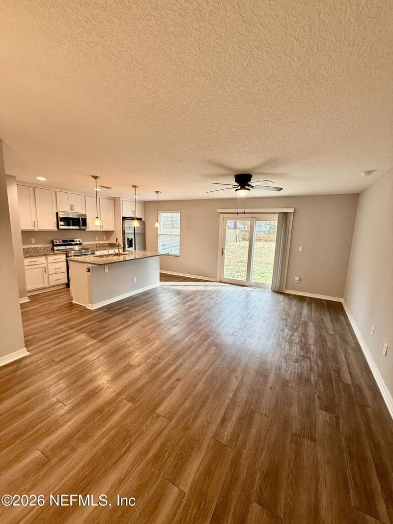 3 bedroom Single Family Residence at 8336 Hewitt Street, Jacksonville Heights, Jacksonville — photo 4