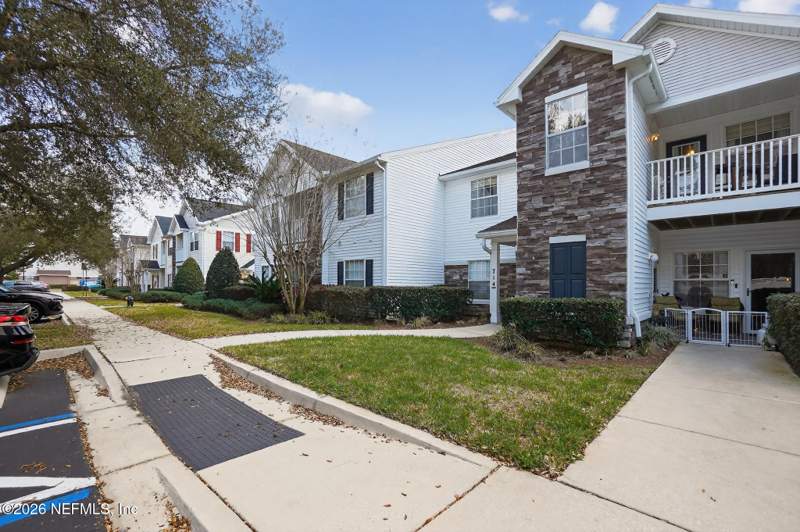 2 bedroom Condominium at 575 Oakleaf Plantation Parkway #714, Jennings Point, Orange Park — photo 3