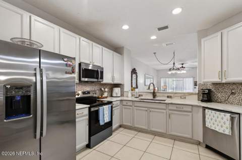 12301 Kernan Forest Boulevard #2104, Jacksonville FL - photo 14 of 59