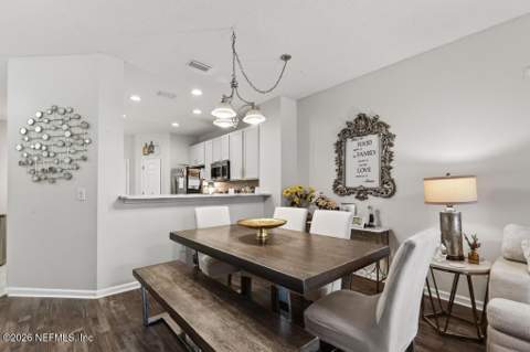 12301 Kernan Forest Boulevard #2104, Jacksonville FL - photo 22 of 59