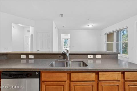 13364 Beach Blvd #903, Jacksonville FL - photo 13 of 36