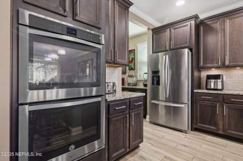 5140 Clapboard Creek Drive, Jacksonville FL - photo 12 of 63