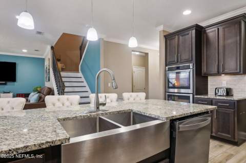 5140 Clapboard Creek Drive, Jacksonville FL - photo 14 of 63