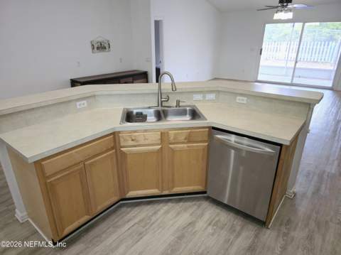 12307 N Bucks Harbor Drive, Jacksonville FL - photo 16 of 36