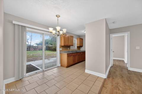 5426 Enchanted Drive, Jacksonville FL - photo 10 of 15
