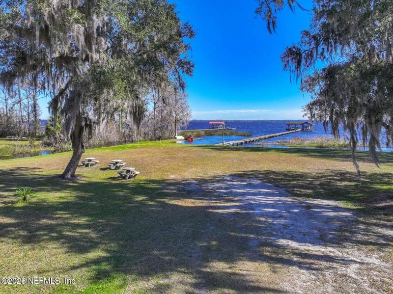 2 bedroom Single Family Residence at 6169 County Road 209, Green Cove Springs, Green Cove Springs — photo 3