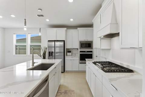 4622 Clapboard Crossing Way, Jacksonville FL - photo 6 of 40