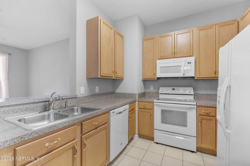 3 bedroom Condominium at 8601 Beach Boulevard #1002, Southern Grove, Jacksonville — photo 4