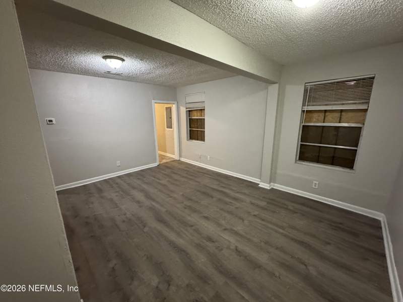 2 bedroom Single Family Residence at 3325 Columbus Avenue, Harveys Addition, Jacksonville — photo 4