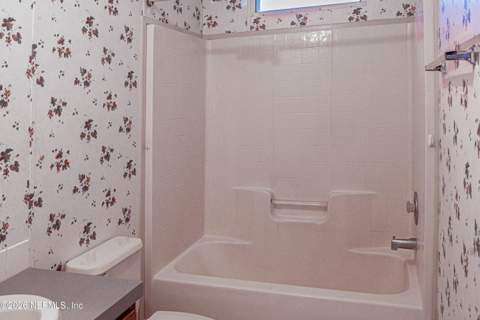 10569 Moncrief Dinsmore Road, Jacksonville FL - photo 12 of 17