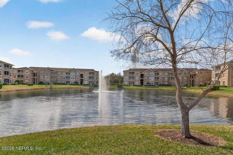 2 bedroom Condominium at 7990 Baymeadows Road #307, Horizons@stonebridge, Jacksonville — photo 2
