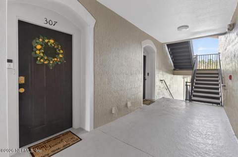 7990 Baymeadows Road #307, Jacksonville FL - photo 8 of 43