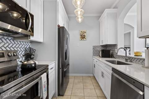 7990 Baymeadows Road #307, Jacksonville FL - photo 13 of 43