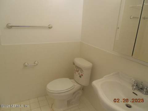 5642 Pinebay Circle, Jacksonville FL - photo 9 of 14