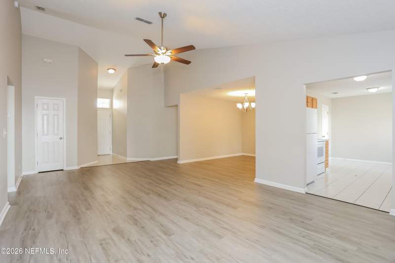 3 bedroom Single Family Residence at 12635 Ashglen Drive, Ashwood, Jacksonville — photo 3