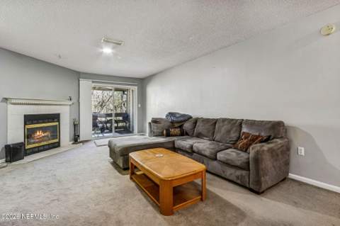1604 Arcadia Drive #105, Jacksonville FL - photo 7 of 26