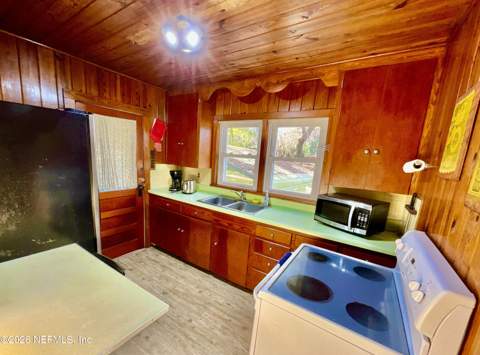 106 E Sunnyside Beach Road, Hawthorne FL - photo 22 of 62