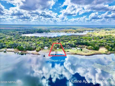 106 E Sunnyside Beach Road, Hawthorne FL - photo 10 of 62