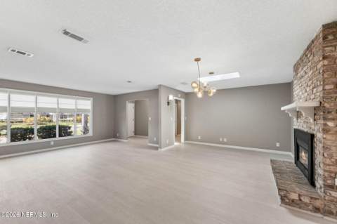 7955 Pine Lake Road, Jacksonville FL - photo 7 of 60