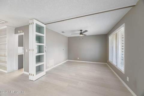 7955 Pine Lake Road, Jacksonville FL - photo 8 of 60