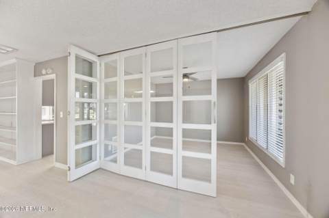 7955 Pine Lake Road, Jacksonville FL - photo 9 of 60