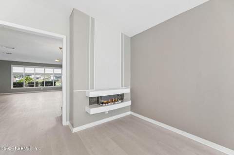 7955 Pine Lake Road, Jacksonville FL - photo 16 of 60