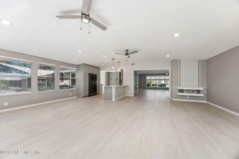 7955 Pine Lake Road, Jacksonville FL - photo 14 of 60