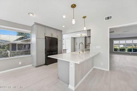 7955 Pine Lake Road, Jacksonville FL - photo 18 of 60