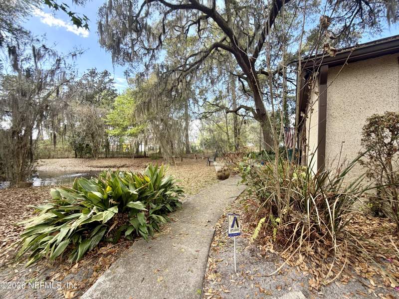 2 bedroom Townhouse at 10420 Big Tree Circle, Townhomes Of Big Tree, Jacksonville — photo 4