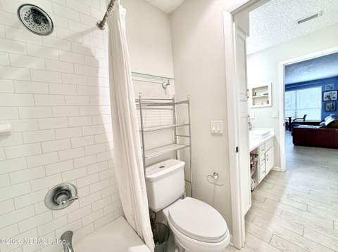 10420 Big Tree Circle, Jacksonville FL - photo 7 of 19