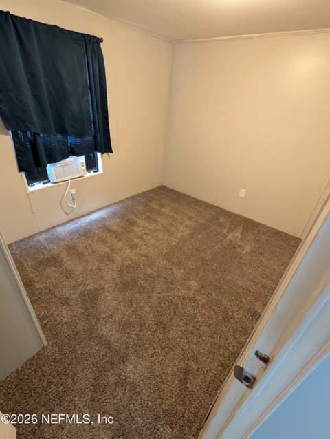 6444 Dor Mil Court, Jacksonville FL - photo 7 of 9