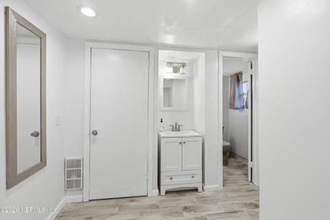 3452 Killarney Drive, Jacksonville FL - photo 18 of 30