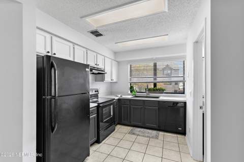 2236 2nd Street, Jacksonville Beach FL - photo 7 of 18