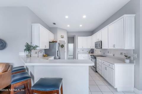 3840 Michaels Landing Circle, Jacksonville FL - photo 18 of 65