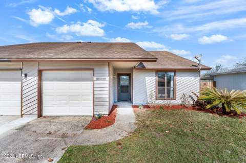 2662 San Francisco Boulevard #B, Orange Park FL - photo 6 of 24