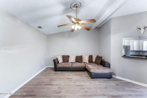 2662 San Francisco Boulevard #B, Orange Park FL - photo 9 of 24
