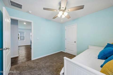 6482 Bucking Bronco Drive, Jacksonville FL - photo 17 of 39