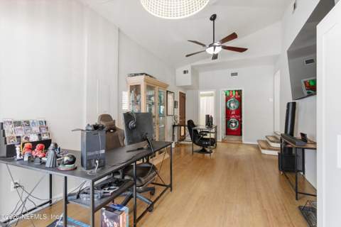 2438 Buttonwood Drive, Jacksonville FL - photo 23 of 38