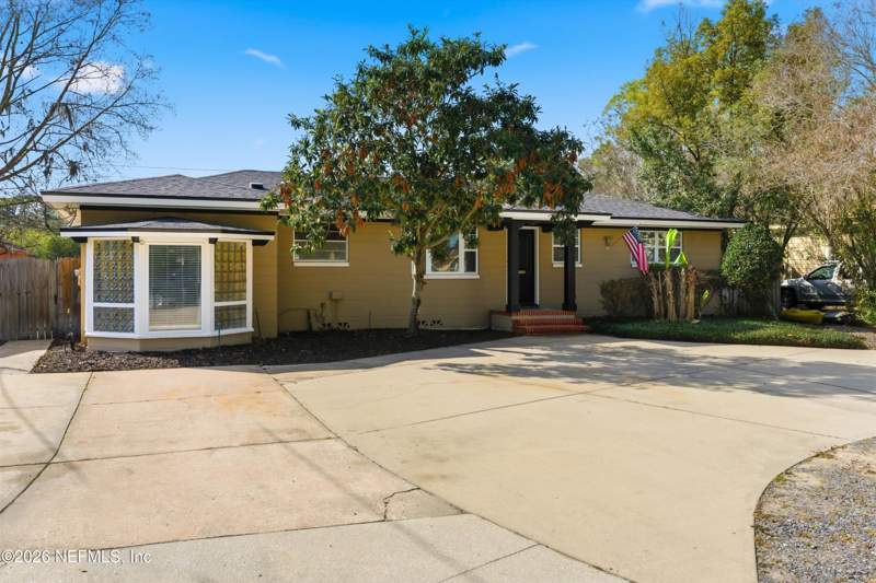 3 bedroom Single Family Residence at 2438 Buttonwood Drive, Love Grove Acres, Jacksonville — photo 3