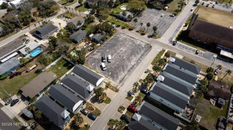 435 3rd Avenue, Jacksonville Beach FL - photo 6 of 13