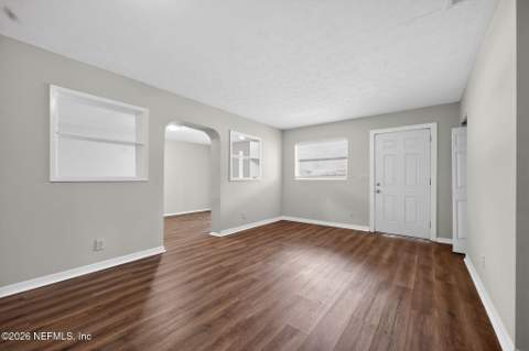8609 Oak Leaf Road, Jacksonville FL - photo 6 of 18